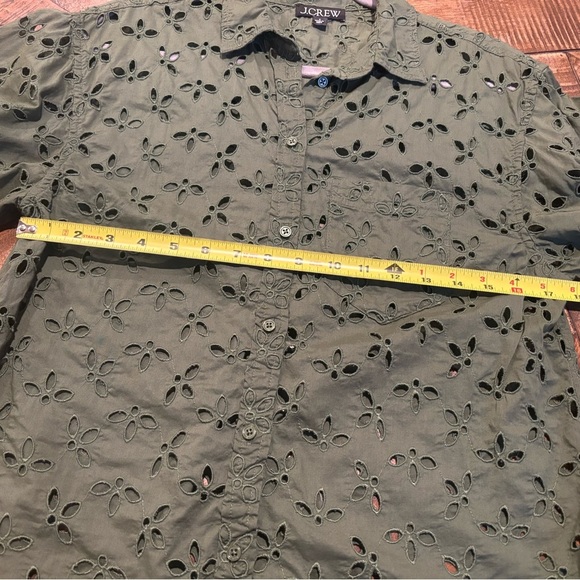 J. Crew Eyelet Olive Green Spring Garden Top Blouse Button Down Size 6 - Picture 13 of 13